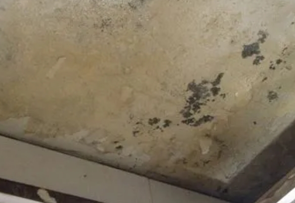 德兴阳台漏水维修公司分享下德兴卫生间渗水维修需要注意哪些问题。